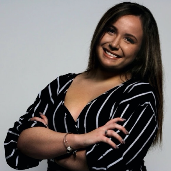 Meet your Posher, Leandra - Picture 2 of 8